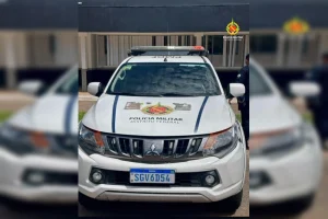 Adolescente tenta se livrar de droga ao fugir da PM e arremessar cocaína em igreja