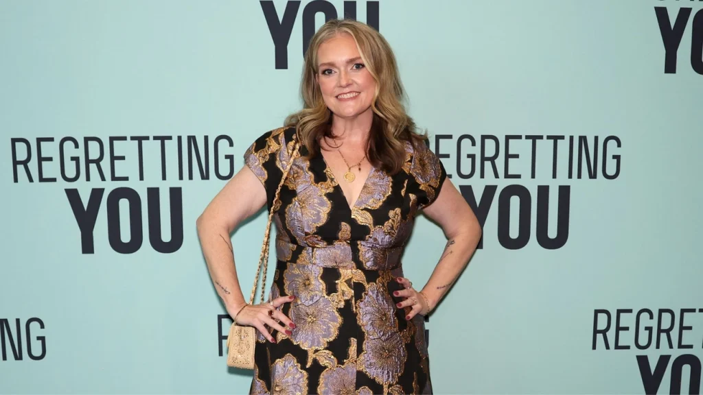 Colleen Hoover supera câncer agora sem quimio graças a radioterapia