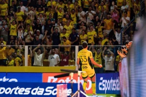 Mirassol vira jogo e bate Vasco 2 a 1 na estreia do Brasileirão hoje