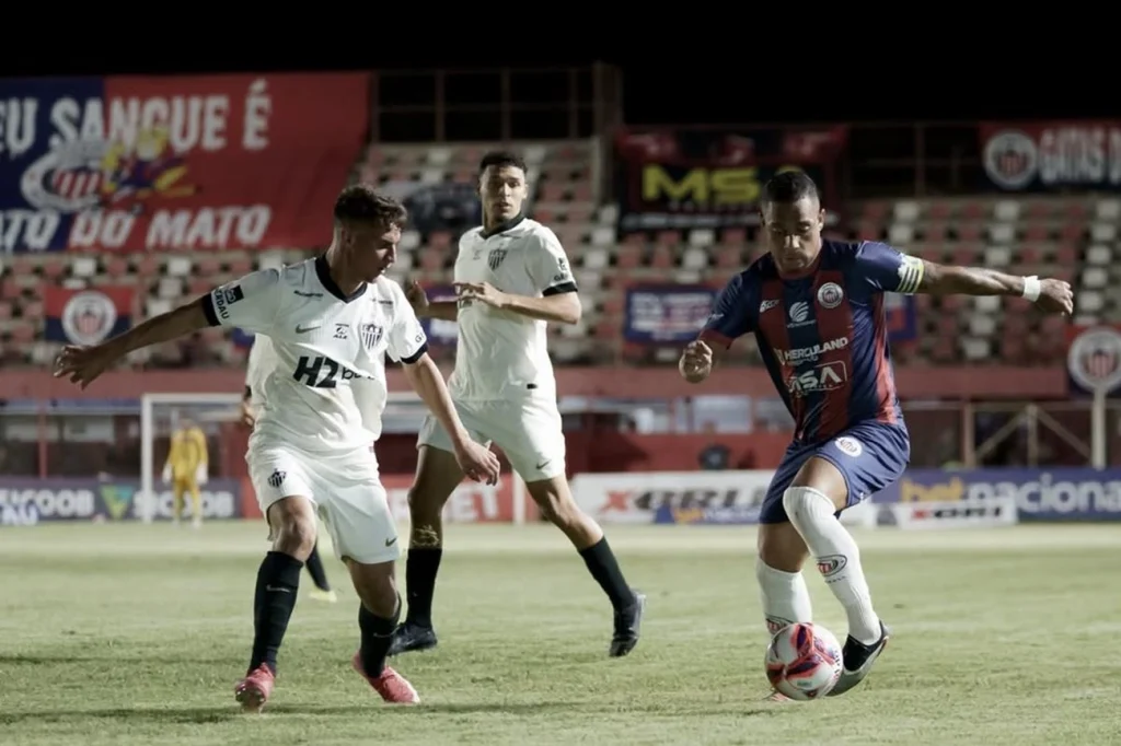 Ex-jogador de futebol é preso após confusão bebedeira