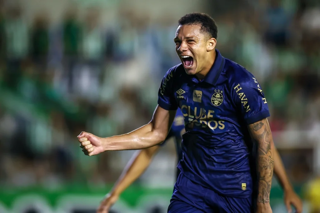 Grêmio bate nos pênaltis e avança à final após igualdade 1 a 1 contra o Juventude Grêmio bate nos pênaltis e avança à final após igualdade 1 a 1 contra o Juventude