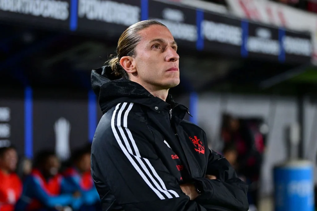 Filipe Luís Despede-se do Flamengo Com Grande Legado Após Dois Anos ao Timão Filipe Luís Despede-se do Flamengo Com Grande Legado Após Dois Anos ao Timão