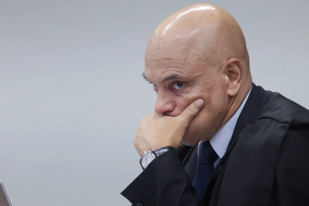 Vice da CPMI expõe celular de Moraes na CPI do INSS agora