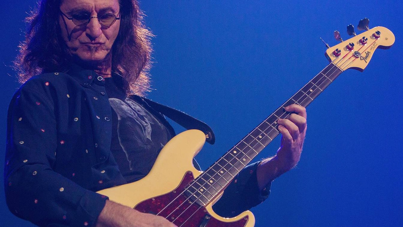 Geddy Lee revela a verdadeira primeira música de metal dos Beatles hoje