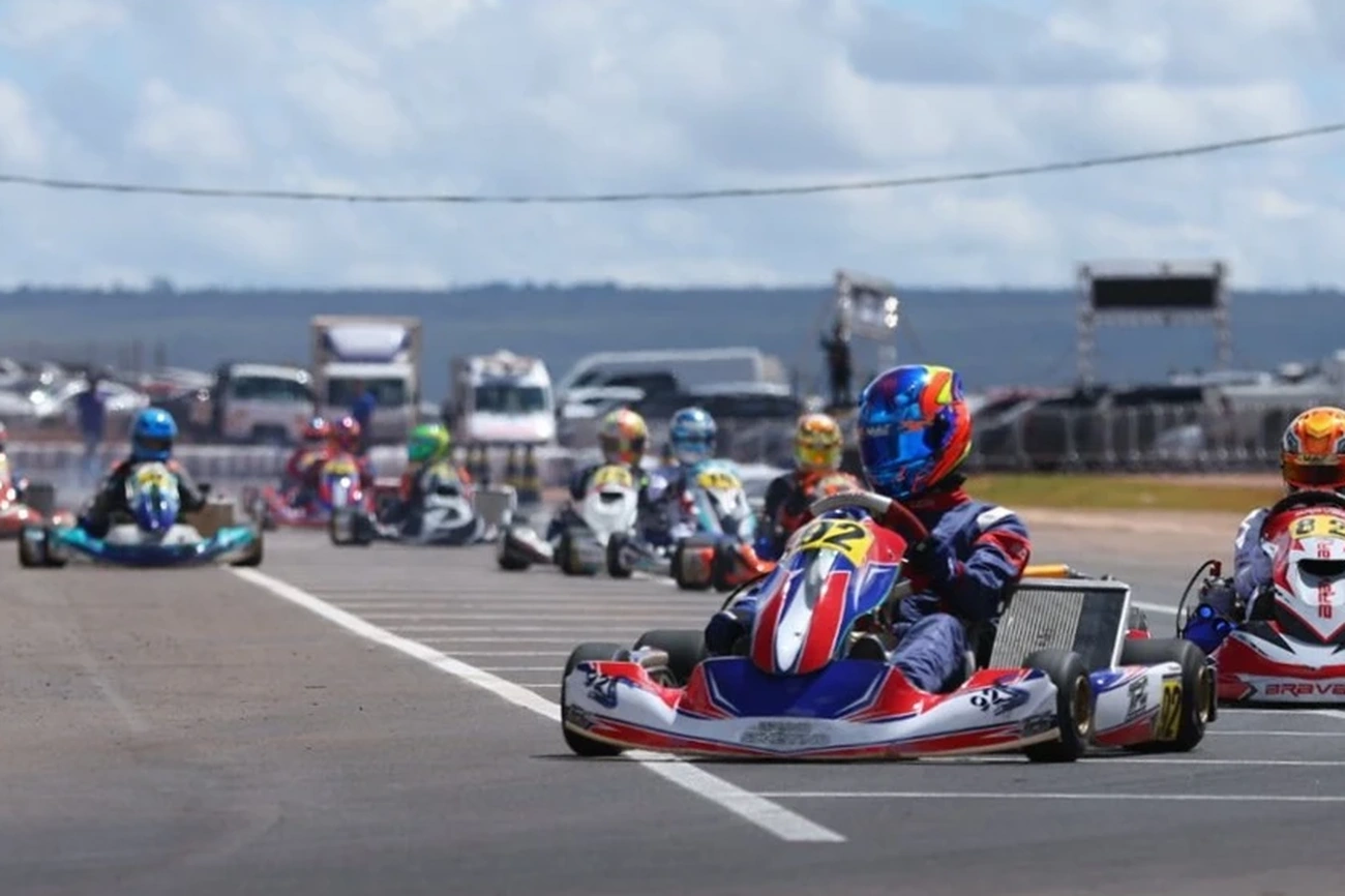 Assista agora 3ª Etapa Brasília Kart Series ao vivo no YouTube