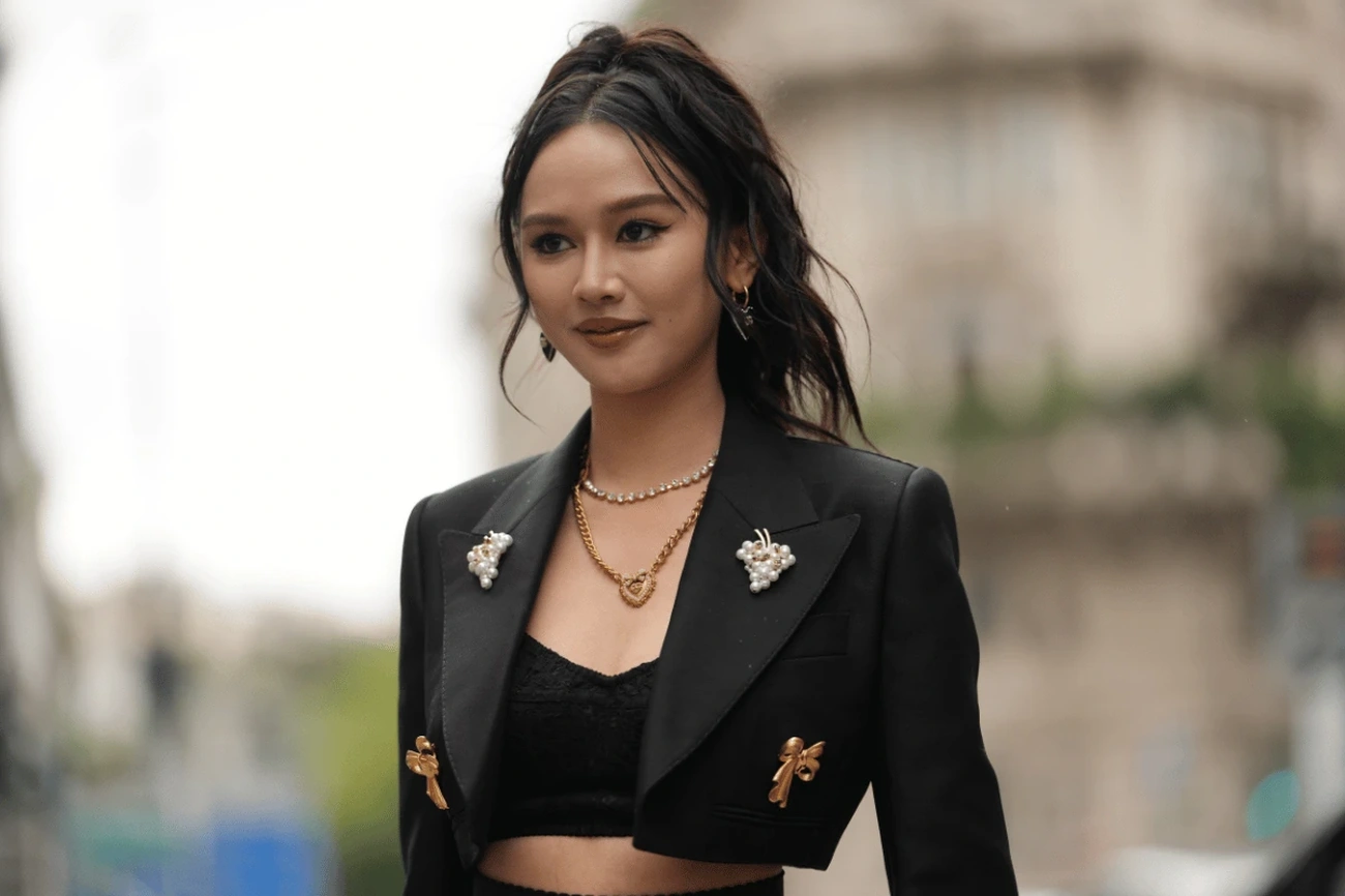 Broches em alta agora: transforme seu guarda-roupa com estilo criativo hoje