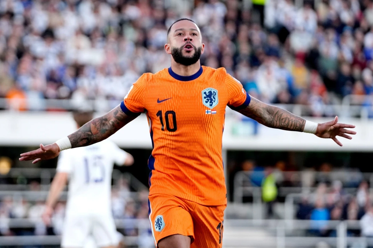 Holanda anuncia lista com Memphis Depay para Copa 2026