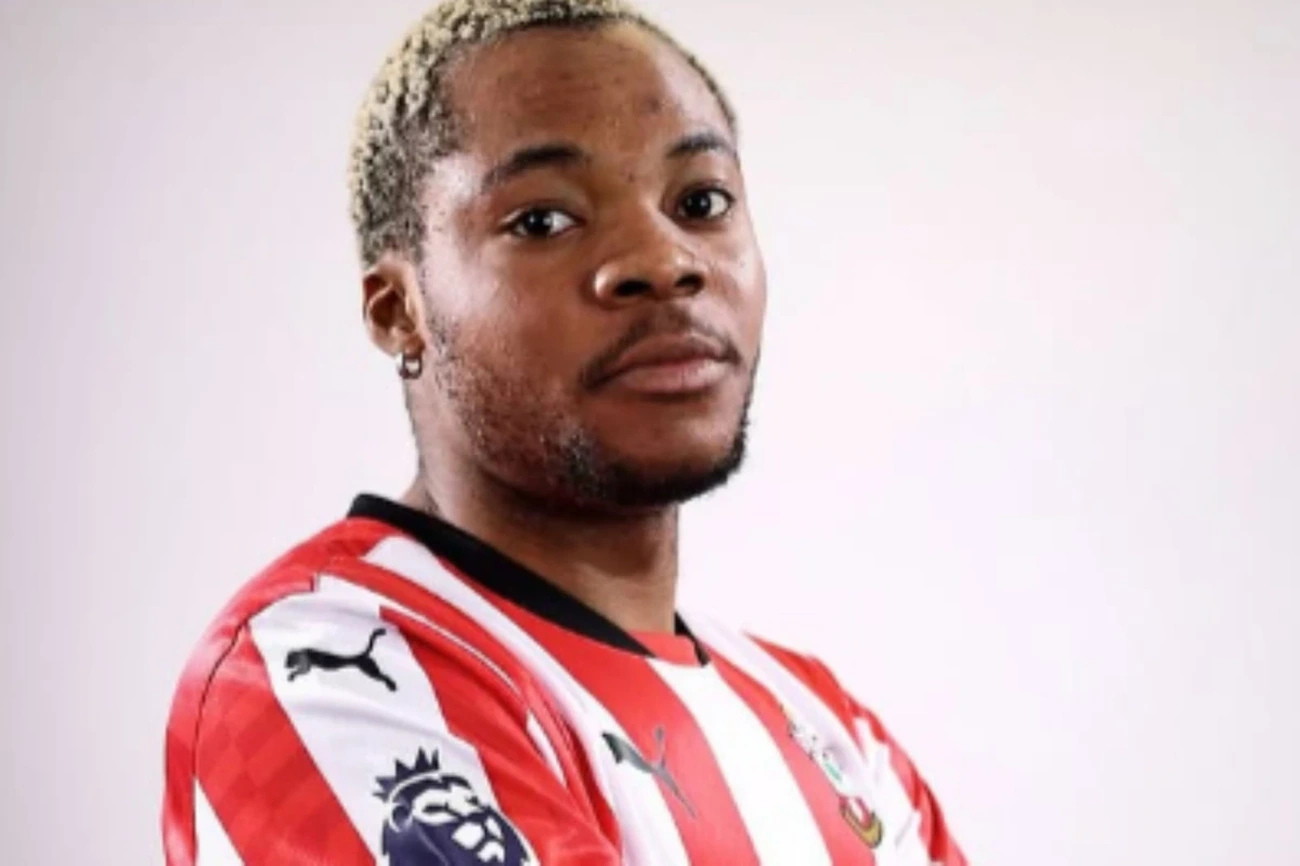 Ex-atacante do Southampton encontrado morto agora aos 21 anos