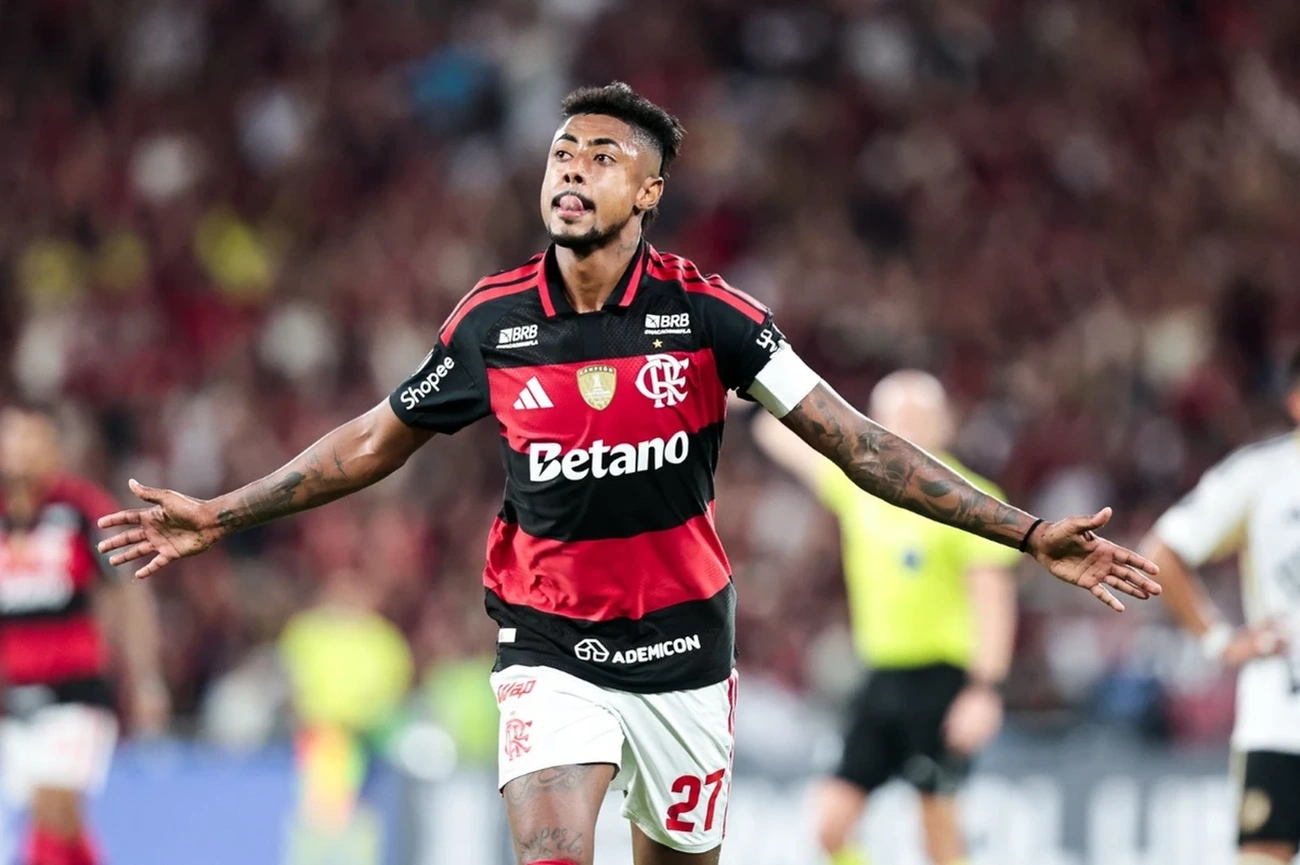 Bruno Henrique faz história na Libertadores com recorde e assume 3º lugar em gols