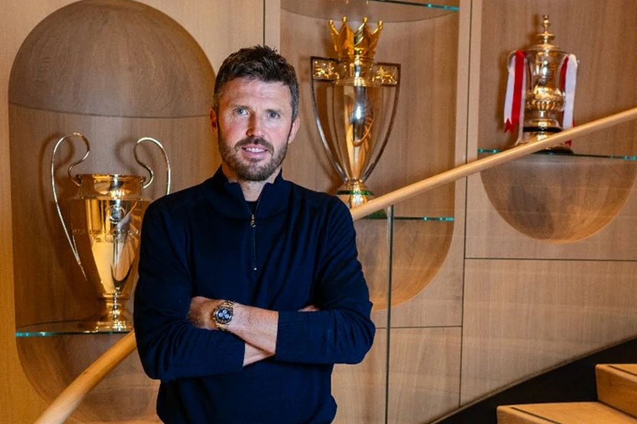 Manchester United confirma Michael Carrick até 2028