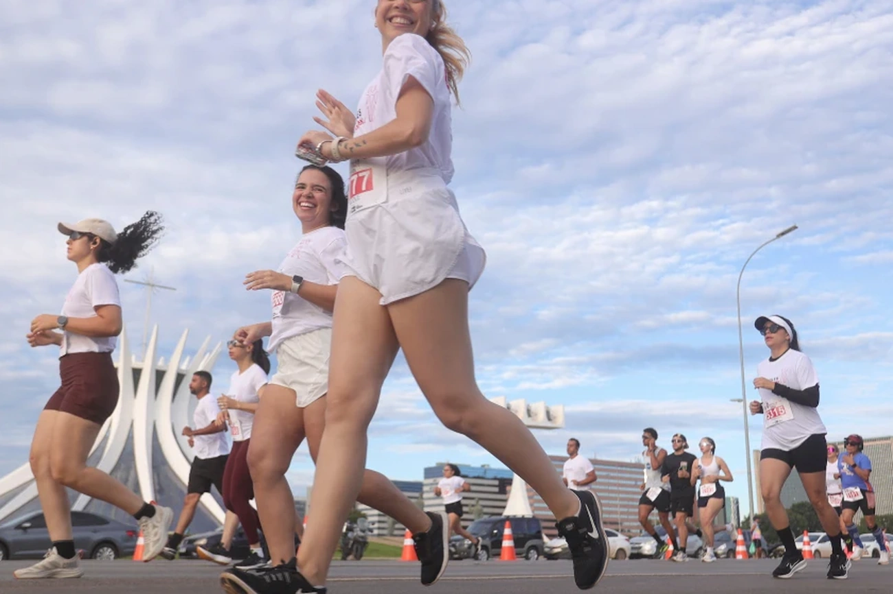 Aquece-te agora: Corrida de 5km a 15km - Exercícios pré-corrida garantem o melhor tempo