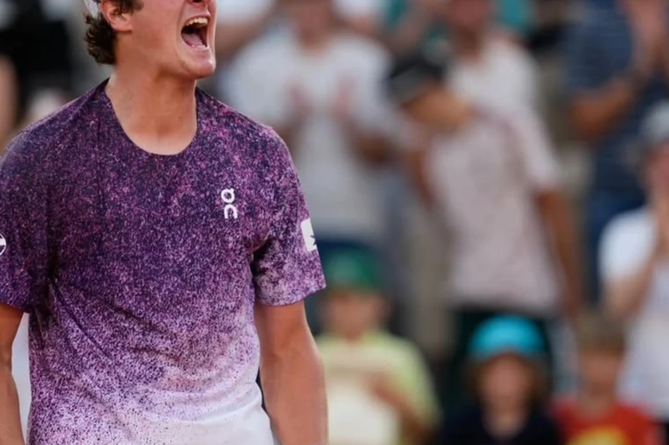 Agora João Fonseca bate Prizmic em 3h27 e enfrenta Djokovic